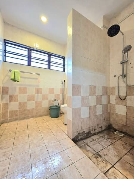 2-storey Terraced House for Sale in Bukit Jelutong (Shah Alam) - Mohd Nazri Roslan - PropertyGuru.com.my