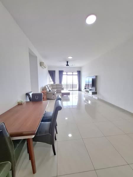 Kediaman Servis untuk Disewa di D'Secret Garden (Pangsapuri Kempas Indah) - Puyol Chin - Living Room - PropertyGuru.com.my