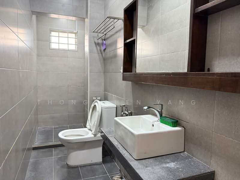 Rumah Teres 2-Tingkat untuk Disewa di Bandar Menjalara (Kuala Lumpur) - Thong Zhen Yang - Bathroom - PropertyGuru.com.my