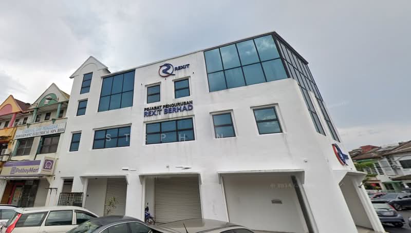 Shop for Sale in Aman Suria (Petaling Jaya) - Stephen Lim - Exterior - PropertyGuru.com.my
