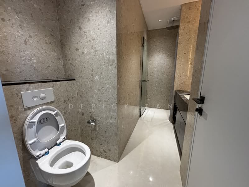 Service Residence for Rent at Pavilion Damansara Heights, Windsor Suites - Derick Tan - Bathroom - PropertyGuru.com.my
