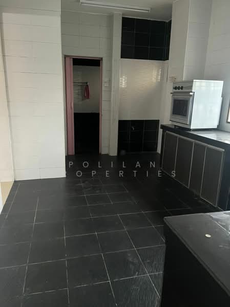 2-storey Terraced House for Sale in Teluk Pulai (Klang) - Polilan Properties - Kitchen - PropertyGuru.com.my