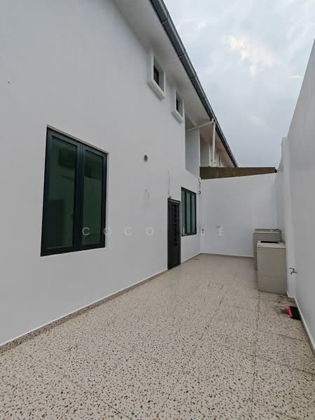 Rumah Berkembar untuk Dijual di Taman Kempas Utama (Tebrau) - Coco Lee - Exterior - PropertyGuru.com.my