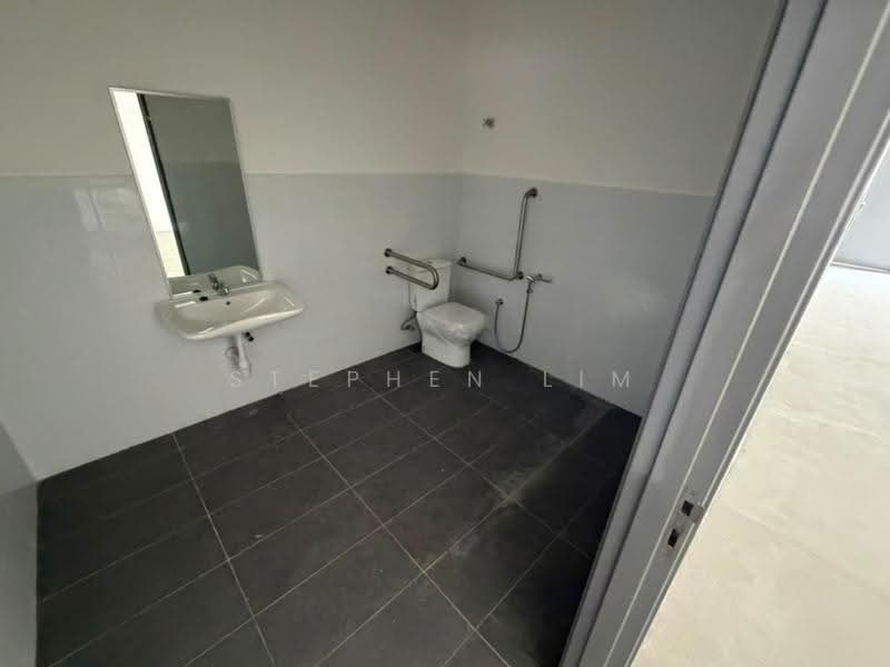 Kedai untuk Disewa di Presint 11 (Putrajaya) - Stephen Lim - Bathroom - PropertyGuru.com.my