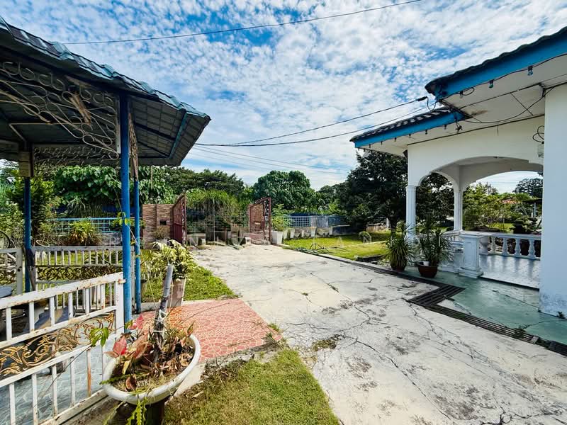 Bungalow House for Sale in Semenyih (Selangor) - Rosniza Tanidi - Exterior - PropertyGuru.com.my