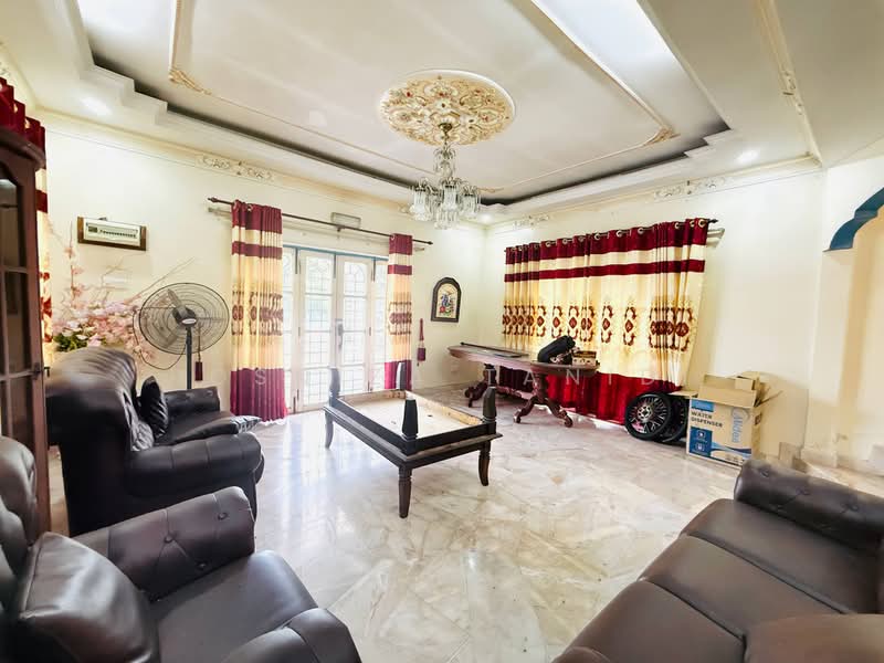 Bungalow House for Sale in Semenyih (Selangor) - Rosniza Tanidi - Living Room - PropertyGuru.com.my