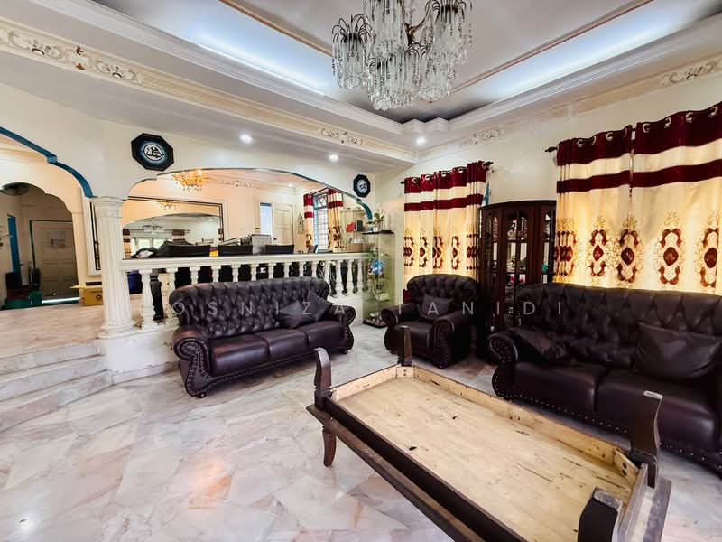 Bungalow House for Sale in Semenyih (Selangor) - Rosniza Tanidi - Living Room - PropertyGuru.com.my