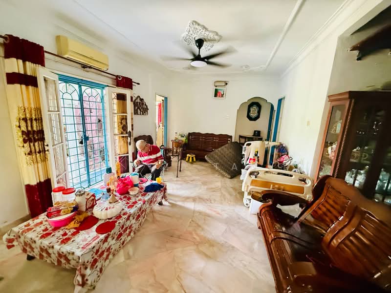 Bungalow House for Sale in Semenyih (Selangor) - Rosniza Tanidi - Living Room - PropertyGuru.com.my