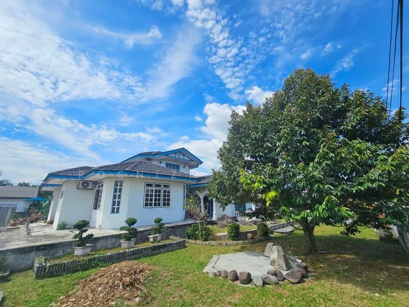 Bungalow House for Sale in Semenyih (Selangor) - Rosniza Tanidi - Exterior - PropertyGuru.com.my