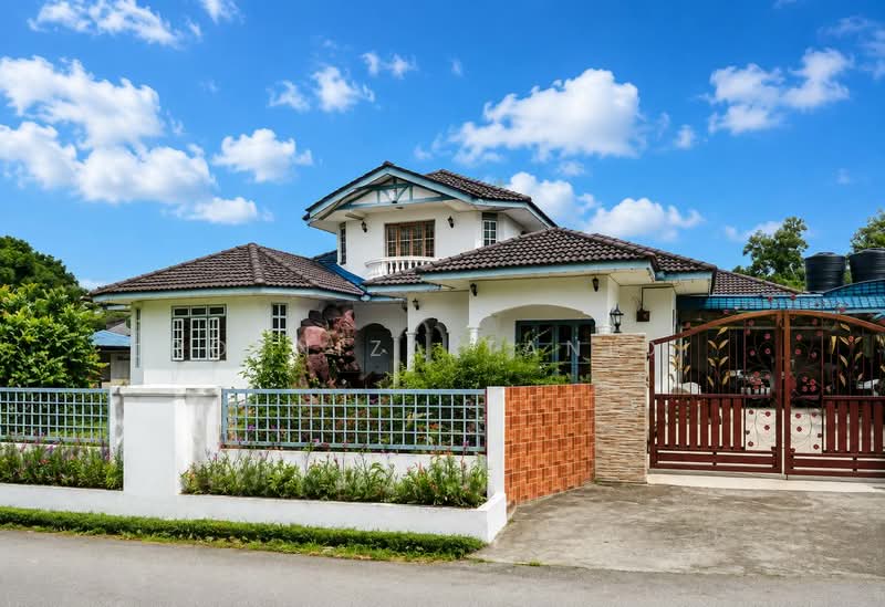 Bungalow House for Sale in Semenyih (Selangor) - Rosniza Tanidi - Exterior - PropertyGuru.com.my