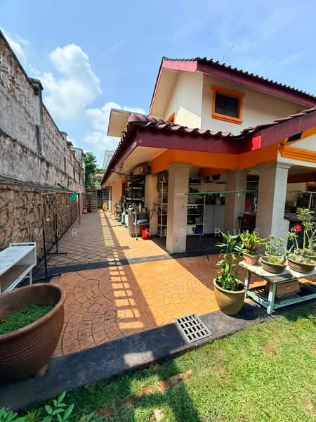 Bungalow House for Sale in Taman Bukit Rinting (Masai) - Amir Faris Rusli - Exterior - PropertyGuru.com.my
