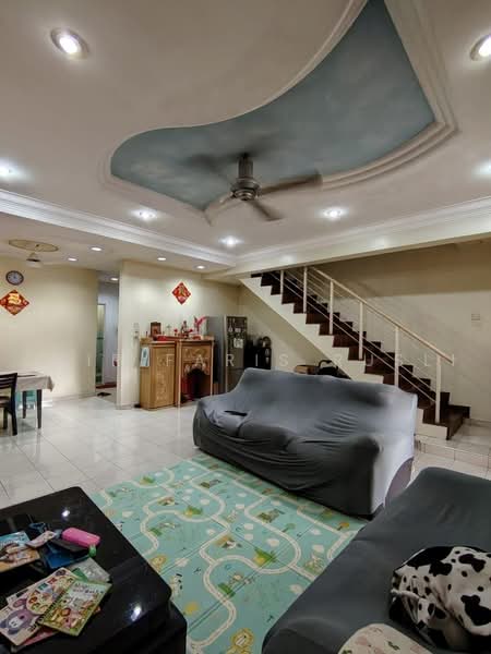 2-storey Terraced House for Sale in Taman Setia Indah (Tebrau) - Amir Faris Rusli - Living Room - PropertyGuru.com.my