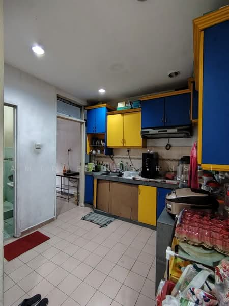 2-storey Terraced House for Sale in Taman Setia Indah (Tebrau) - Amir Faris Rusli - Kitchen - PropertyGuru.com.my