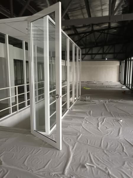 Warehouse for Sale in Taman Perindustrian Meranti Jaya (Puchong) - Amy Lim - Interior - PropertyGuru.com.my