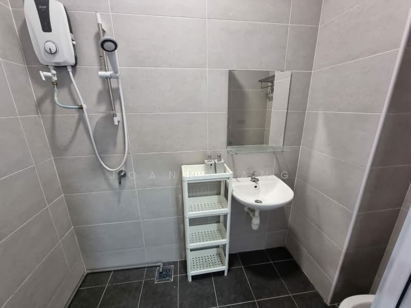 Kediaman Servis untuk Disewa di BM City Suites @ BM City Mall - Joanne Ang - Bathroom - PropertyGuru.com.my