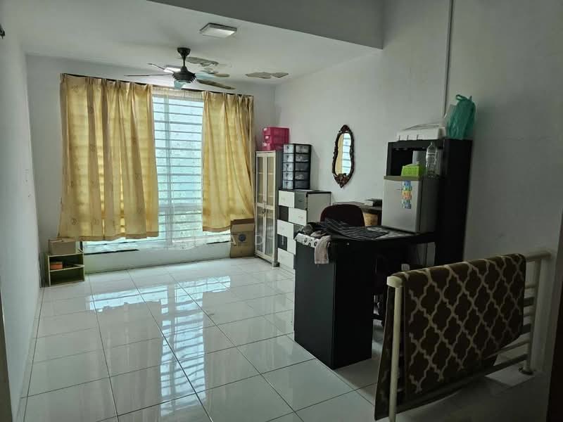 Rumah Kluster untuk Dijual di Bandar Aman Jaya (Sungai Petani) - Wadie . - Living Room - PropertyGuru.com.my