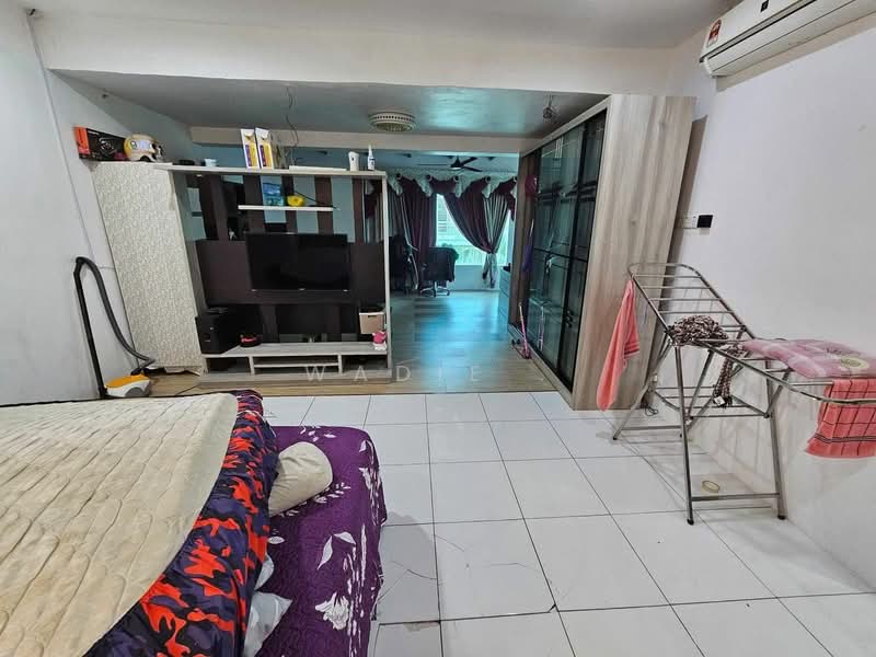 Rumah Kluster untuk Dijual di Bandar Aman Jaya (Sungai Petani) - Wadie . - Living Room - PropertyGuru.com.my