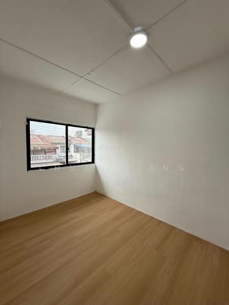 2-storey Terraced House for Sale in Bandar Selesa Jaya (Skudai) - Chuan Liang - Bedroom - PropertyGuru.com.my