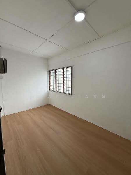 2-storey Terraced House for Sale in Bandar Selesa Jaya (Skudai) - Chuan Liang - Bedroom - PropertyGuru.com.my