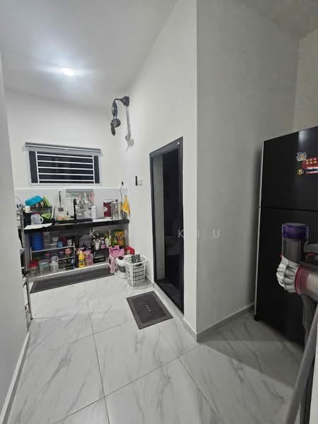 Rumah Teres 1-Tingkat untuk Dijual di Taman Sri Skudai (Skudai) - Kimi Kiu - Kitchen - PropertyGuru.com.my