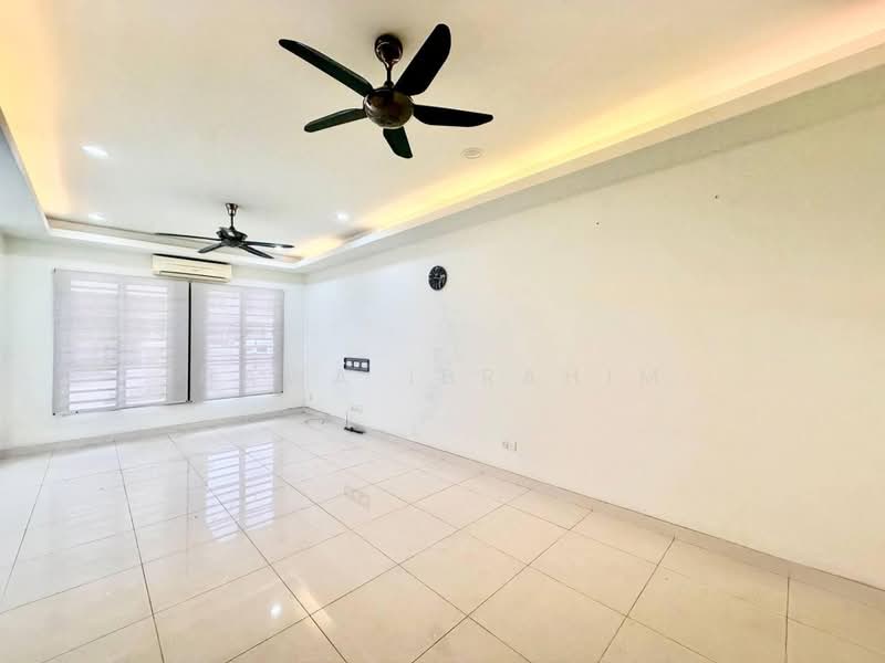 2-storey Terraced House for Sale in Alam Impian (Shah Alam) - Hawa Ibrahim - Living Room - PropertyGuru.com.my