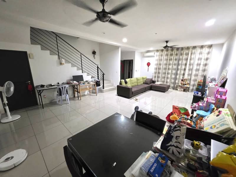 2-storey Terraced House for Sale in Taman Nusa Idaman (Iskandar Puteri (Nusajaya)) - Li Wei - Living Room - PropertyGuru.com.my