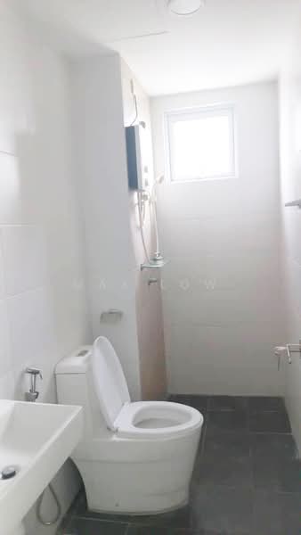 Kondominium untuk Disewa di Aurora Residence @ Lake Side City - Max Low - Bathroom - PropertyGuru.com.my