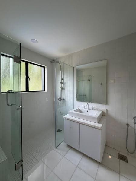 Bungalow House untuk Disewa di Bukit Tunku (Kenny Hills) (Kuala Lumpur) - Nic Lu - Bathroom - PropertyGuru.com.my