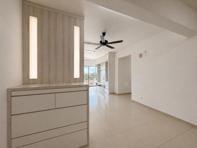 Kondominium untuk Disewa di SeventyNine Residence (79 Residence) - Joanne Ang - Living Room - PropertyGuru.com.my