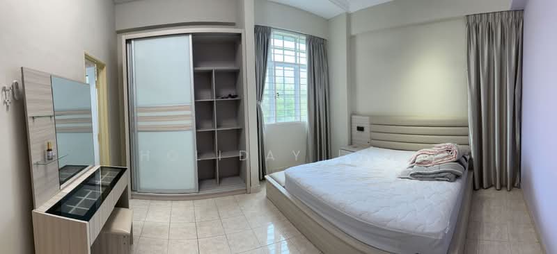 Kondominium untuk Dijual di Greenview Residence - Holiday Lew - Bedroom - PropertyGuru.com.my