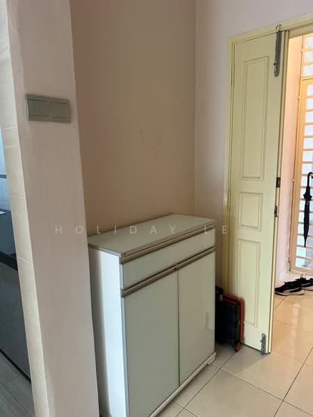 Kondominium untuk Dijual di Greenview Residence - Holiday Lew - Entrance - PropertyGuru.com.my