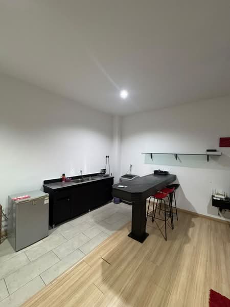 Service Residence for Rent at Cube 8 Teens - Eric Seah - Kitchen - PropertyGuru.com.my