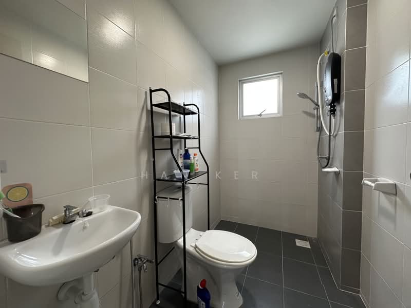 Apartment for Sale at Harmoni 1 - Han Ker - Bathroom - PropertyGuru.com.my