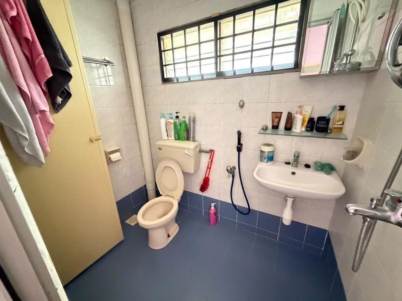 2-storey Terraced House for Sale in Rawang Perdana 2 (Rawang) - Nicky Lai - Bathroom - PropertyGuru.com.my