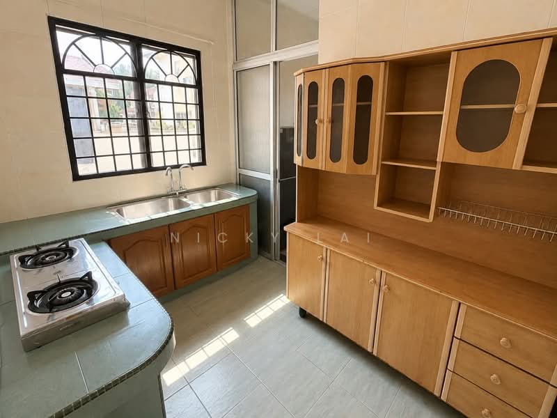 2-storey Terraced House for Sale in Rawang Perdana 2 (Rawang) - Nicky Lai - Kitchen - PropertyGuru.com.my