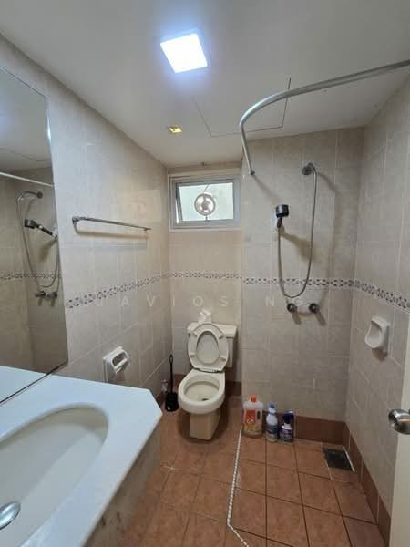 Condominium for Rent at Gurney Park Condominium - Javios Ng - Bathroom - PropertyGuru.com.my