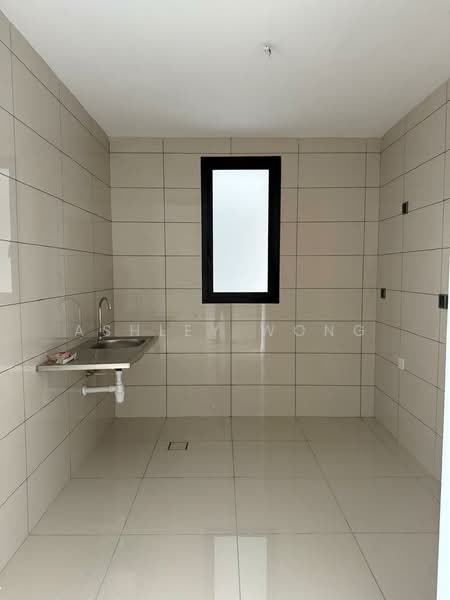Kediaman Servis untuk Dijual di Duta Park Residences - Ashley Wong - Kitchen - PropertyGuru.com.my