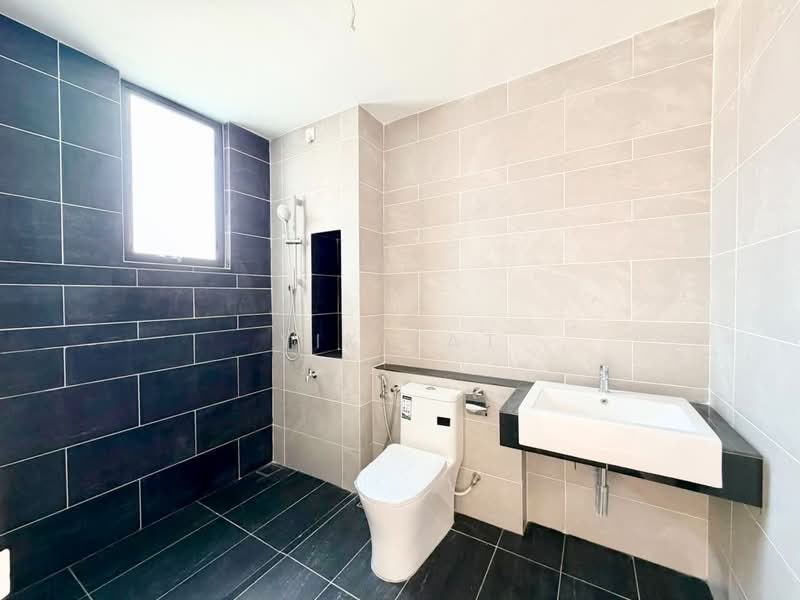 Rumah Teres 2-Tingkat untuk Dijual di Johor Bahru (Johor) - Yik Tat - Bathroom - PropertyGuru.com.my