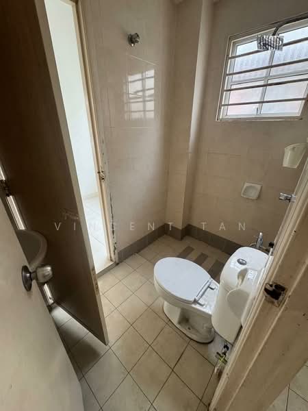 Rumah Teres 2-Tingkat untuk Dijual di Shah Alam (Selangor) - Vincent Tan - Bathroom - PropertyGuru.com.my