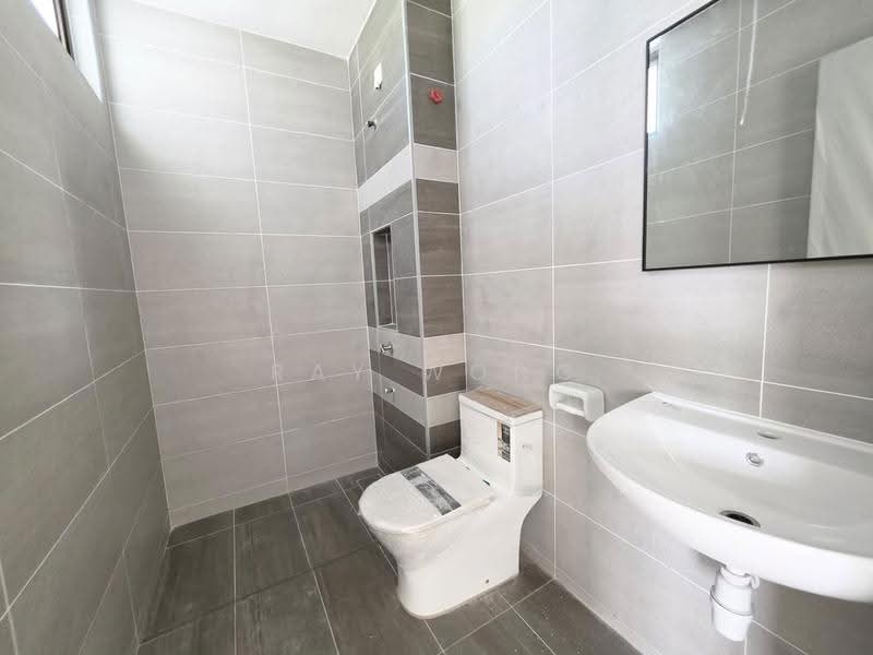 2-storey Terraced House for Sale in Johor Bahru (Johor) - Ray Wong - Bathroom - PropertyGuru.com.my