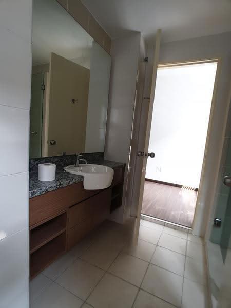 3-storey Terraced House for Sale in Lake Fields (Sungai Besi) - Suki Tan - PropertyGuru.com.my