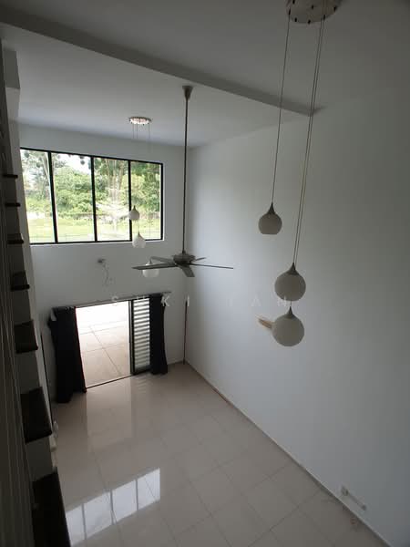 3-storey Terraced House for Sale in Lake Fields (Sungai Besi) - Suki Tan - PropertyGuru.com.my