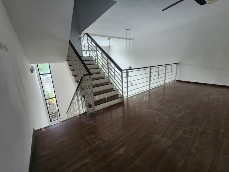 3-storey Terraced House for Sale in Lake Fields (Sungai Besi) - Suki Tan - PropertyGuru.com.my