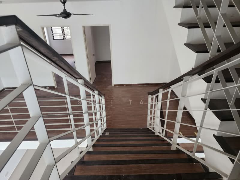 3-storey Terraced House for Sale in Lake Fields (Sungai Besi) - Suki Tan - PropertyGuru.com.my