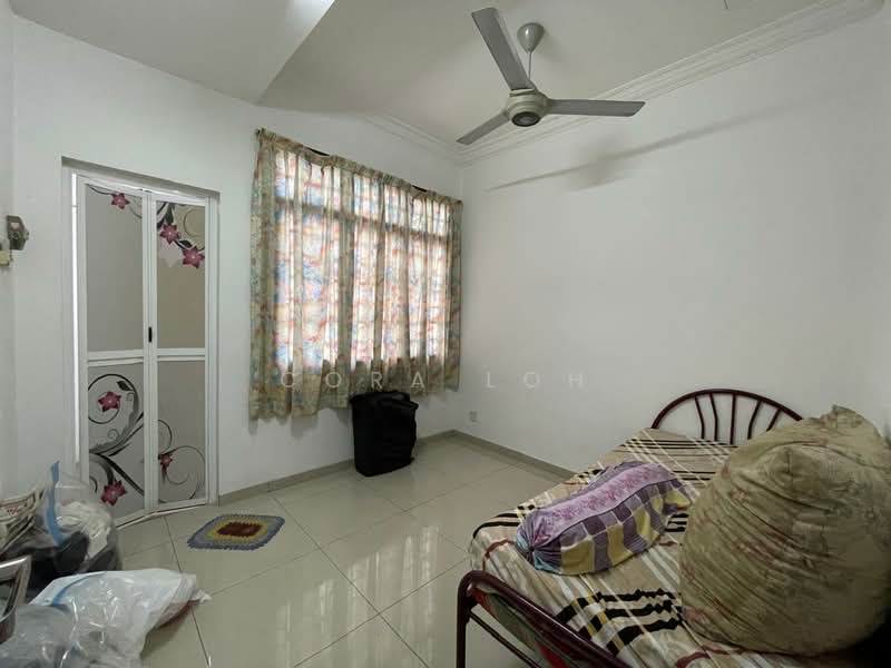 2-storey Terraced House for Sale in Taman Skudai Baru (Skudai) - Cora Loh - Bedroom - PropertyGuru.com.my