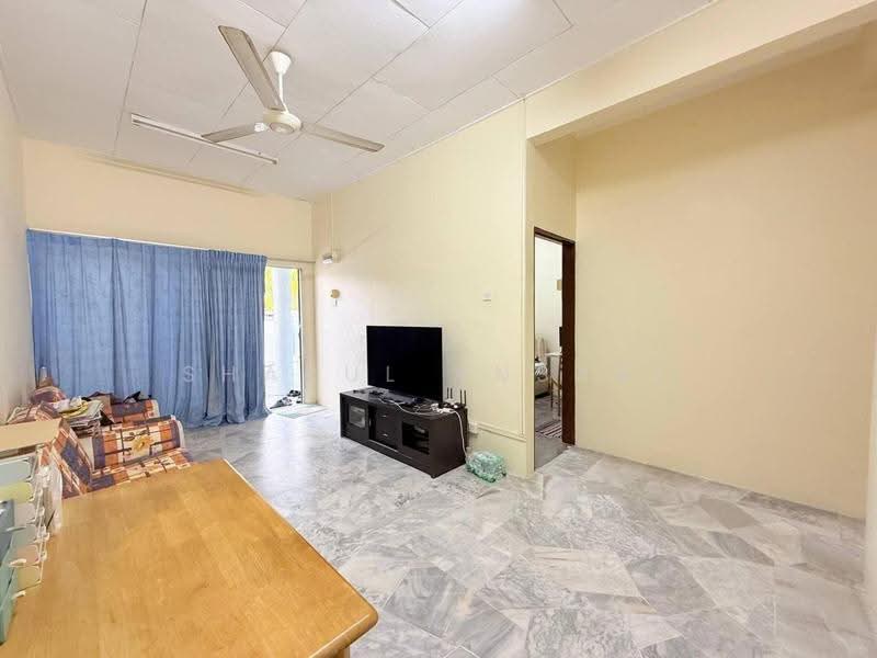 Rumah Teres 1-Tingkat untuk Dijual di Taman Mutiara Galla (Seremban) - Sharul Ansari - Living Room - PropertyGuru.com.my