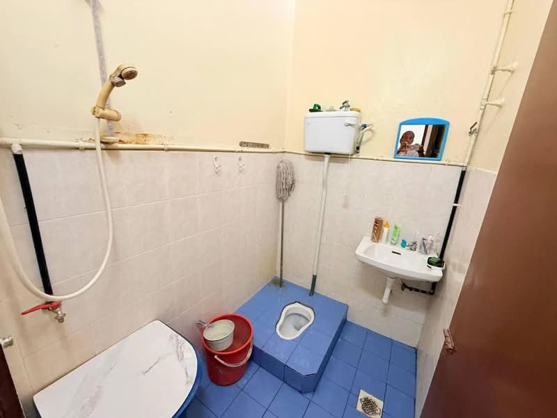Rumah Teres 1-Tingkat untuk Dijual di Taman Mutiara Galla (Seremban) - Sharul Ansari - Bathroom - PropertyGuru.com.my