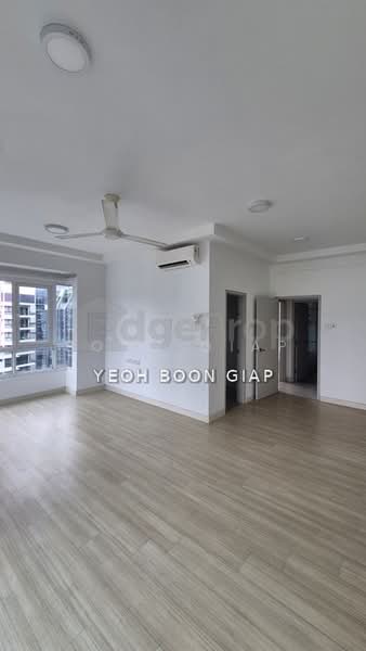 Kediaman Servis untuk Dijual di V Residence 3 @ Sunway Velocity - Boon Giap - Living Room - PropertyGuru.com.my