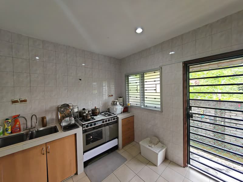2-storey Terraced House for Sale in Wangsa Baiduri (Subang Jaya) - RL Han - Kitchen - PropertyGuru.com.my