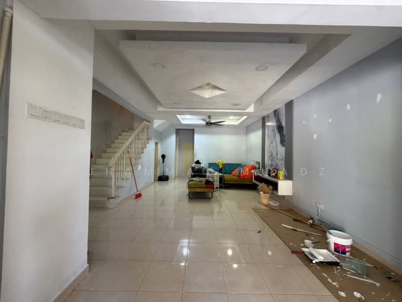 Rumah Flat untuk Dijual di Bandar Bukit Puchong - Muhammad Muadz - Living Room - PropertyGuru.com.my
